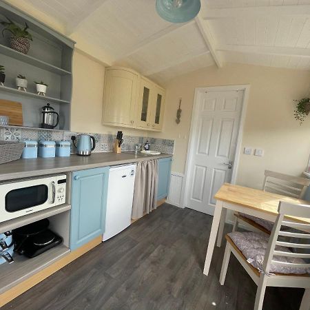 Kevara Shepherds Hut Finstown Extérieur photo